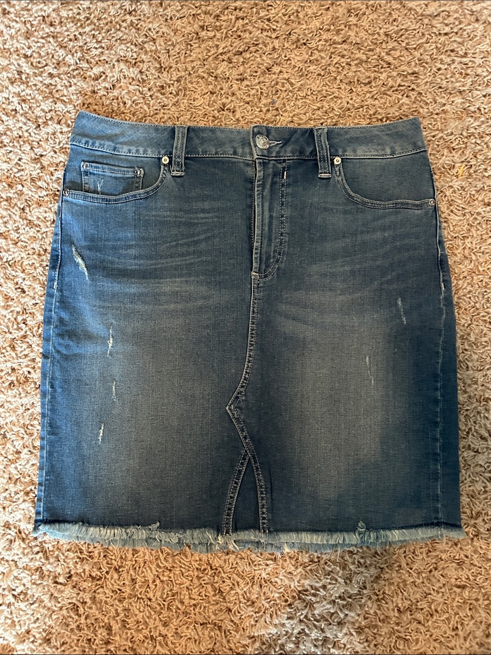 Seven7 denim skirt…size10